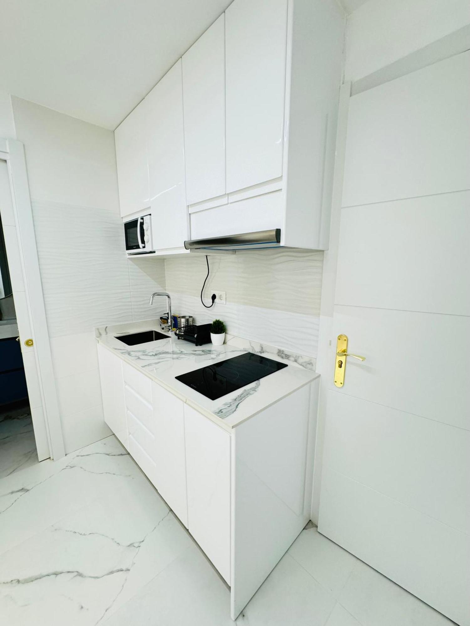 A Y A Apartamento Fuenlabrada Buitenkant foto